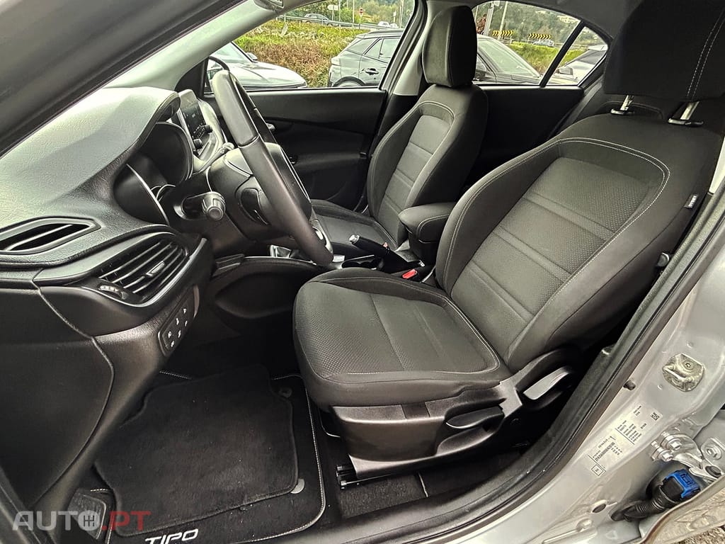 Fiat Tipo 1.3 M-Jet Lounge J17