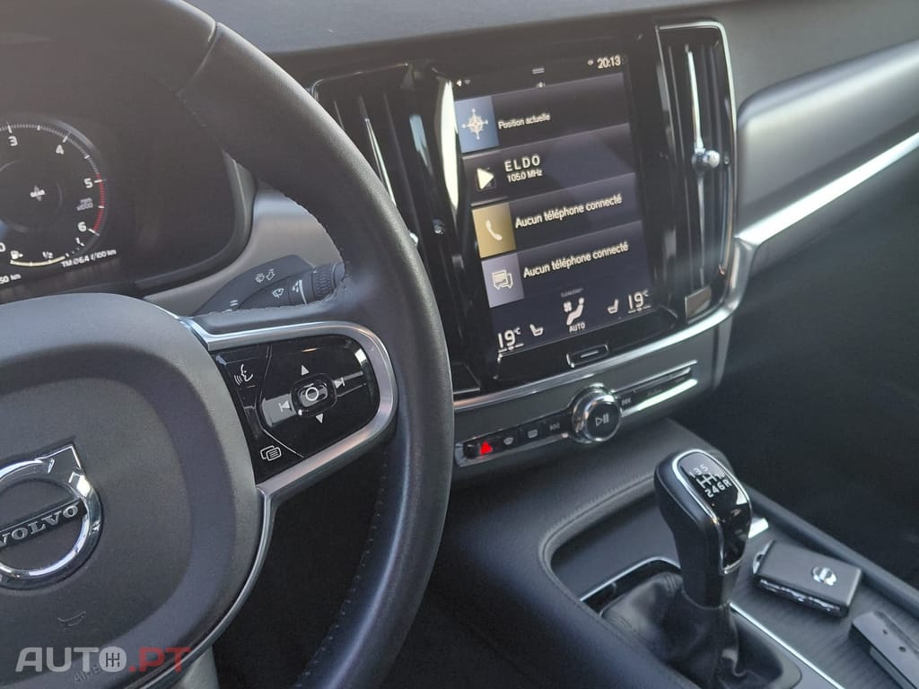 Volvo XC40 R-design