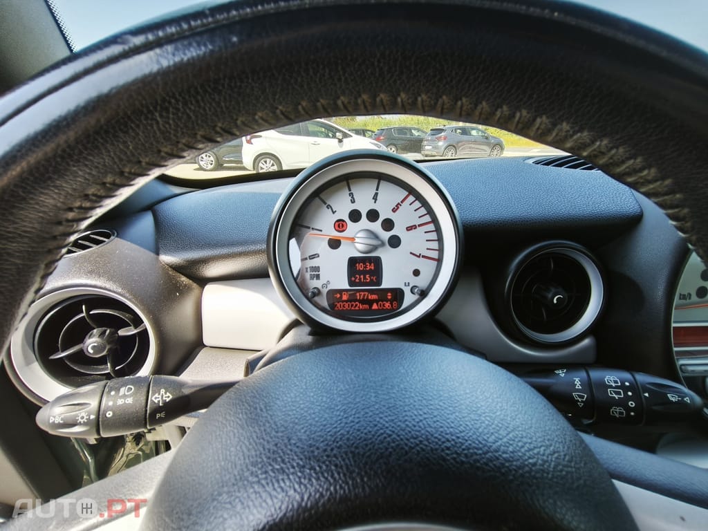 MINI Cooper Cooper D