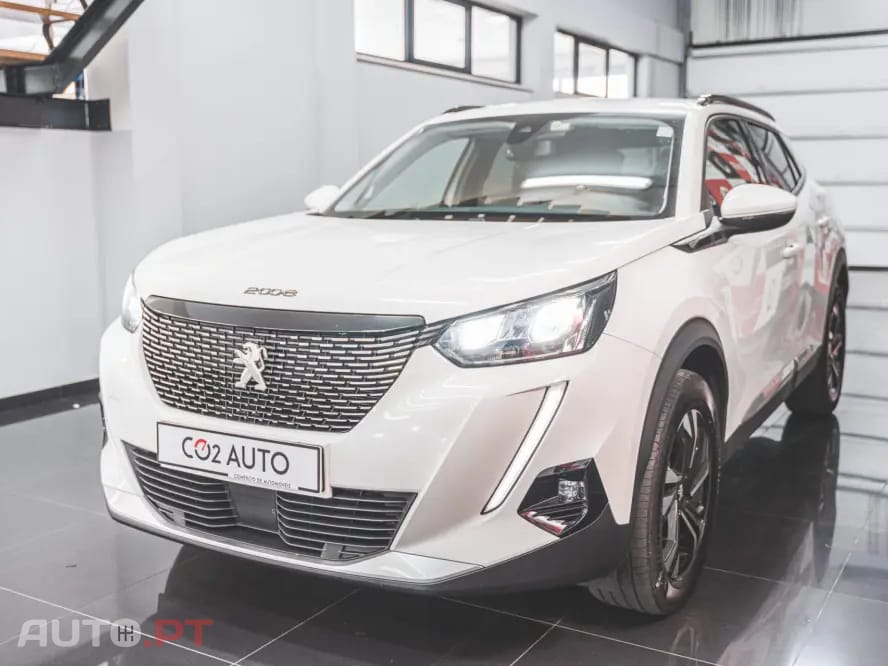 Peugeot 2008 1.5 BlueHDi Allure Pack EAT8