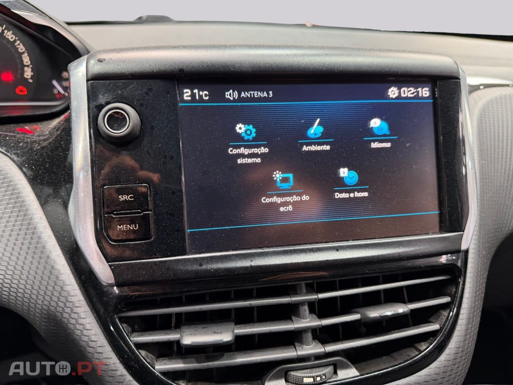 Peugeot 2008 1.2 e-VTi Style