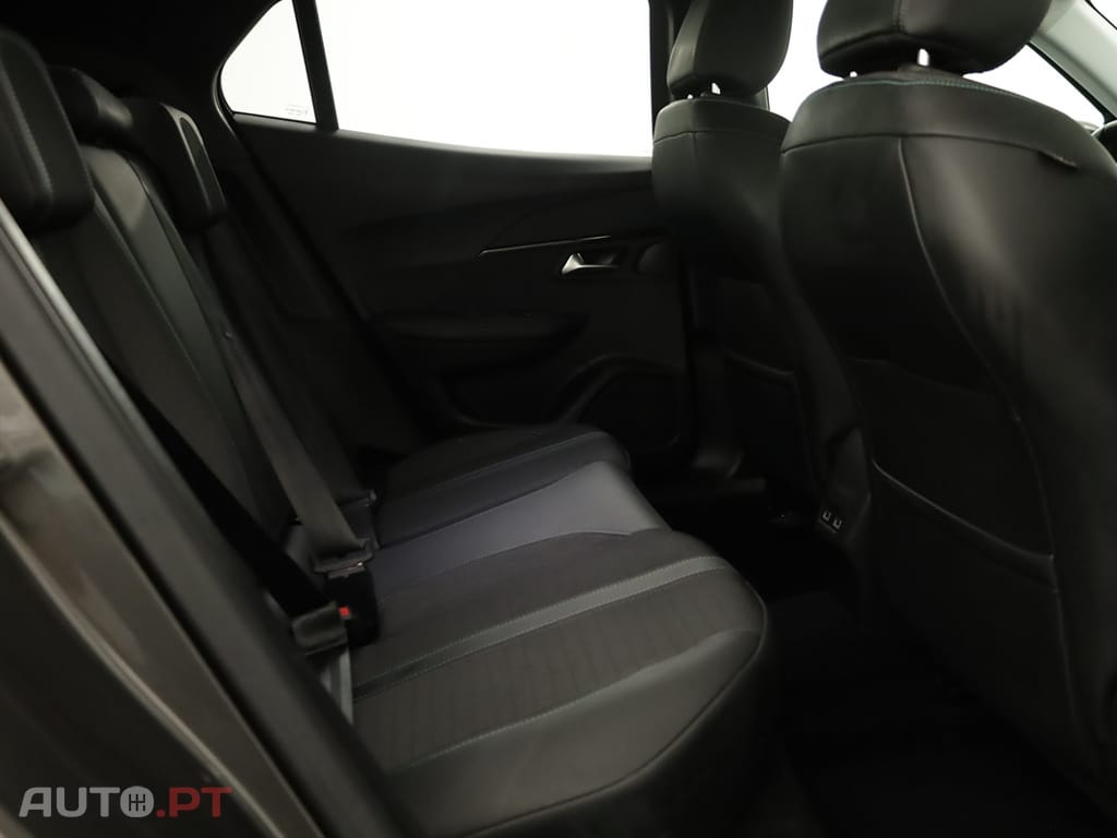 Peugeot 2008 2008 1.5 BlueHDi Allure