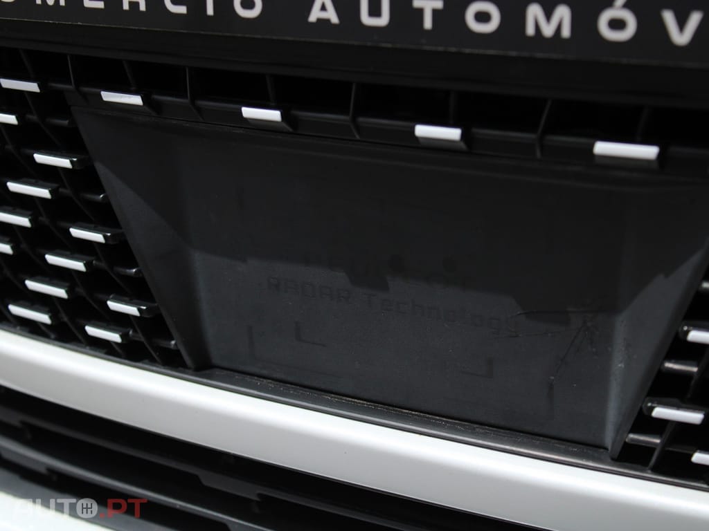Peugeot E-208 50 kWh GT Pack