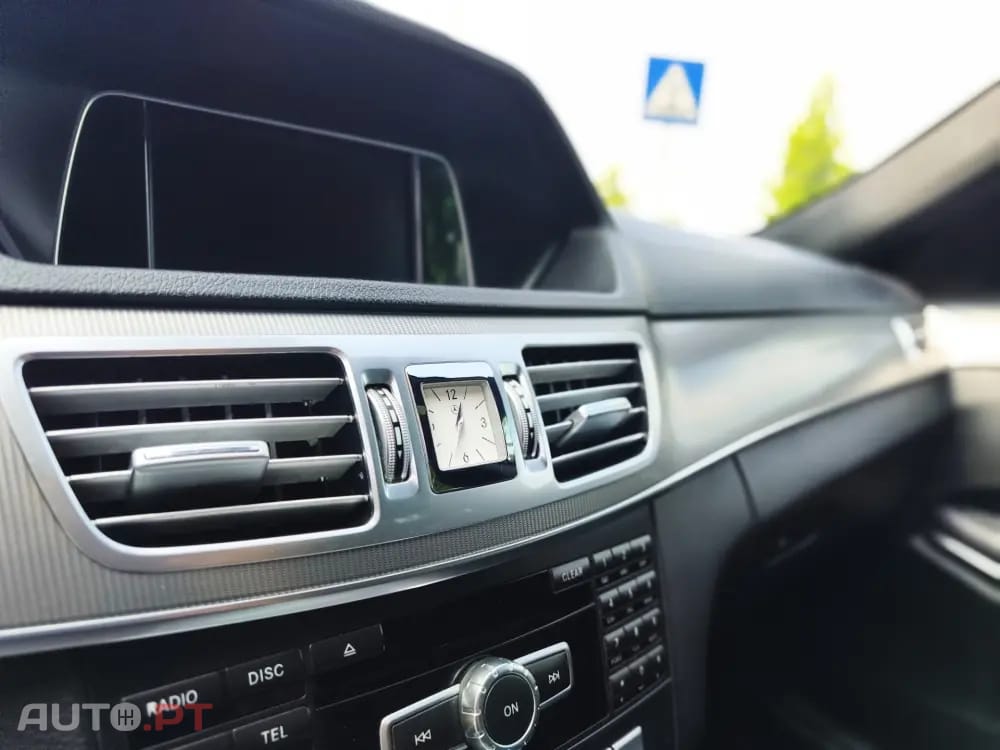 Mercedes-Benz E 220 CDI DPF BlueEFFICIENCY 7G-TRONIC Avantgarde