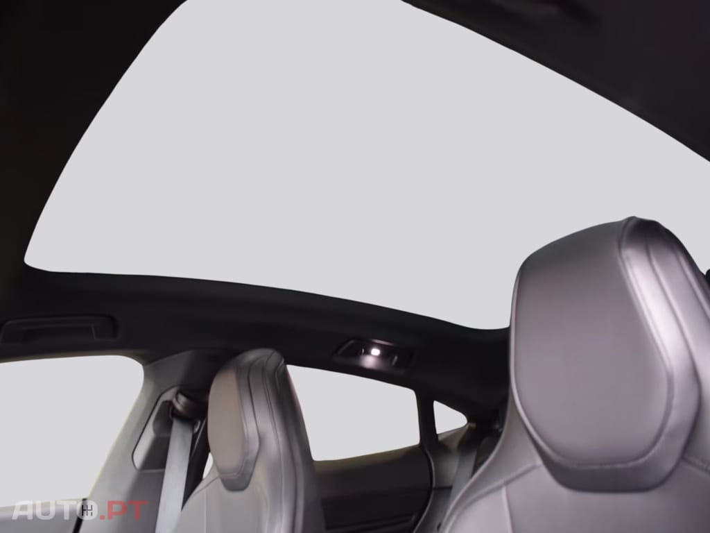 Porsche Taycan I.V.A DEDUTIVEL 