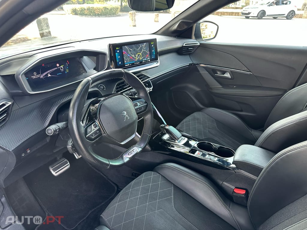 Peugeot E-208 50 kWh GT Pack