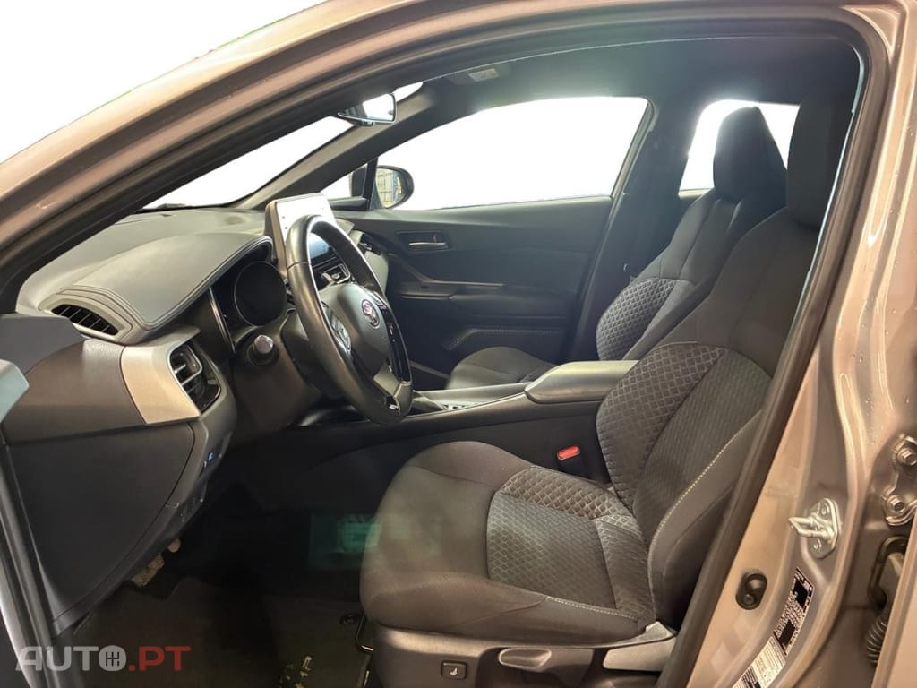 Toyota C-HR 1.8 Hybrid Dynamic