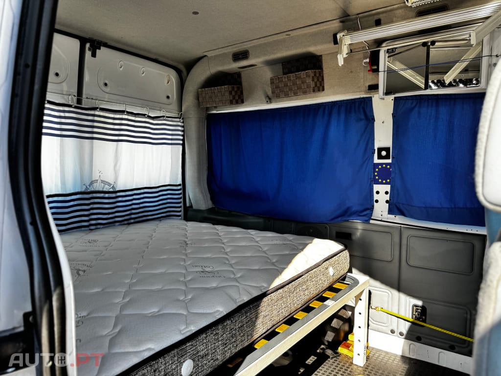 Ford Transit 330L 2.2 TDCi Trend Longa-T.Médio
