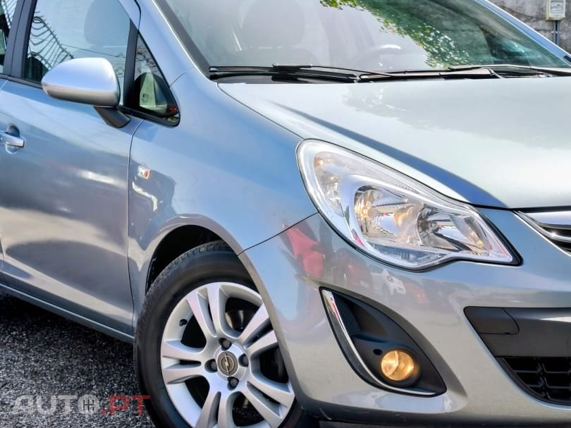 Opel Corsa 1.2 Enjoy