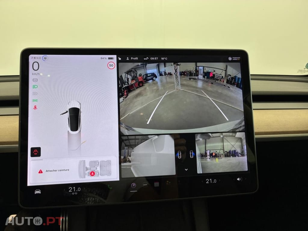 Tesla Model 3 Standard Range Plus RWD