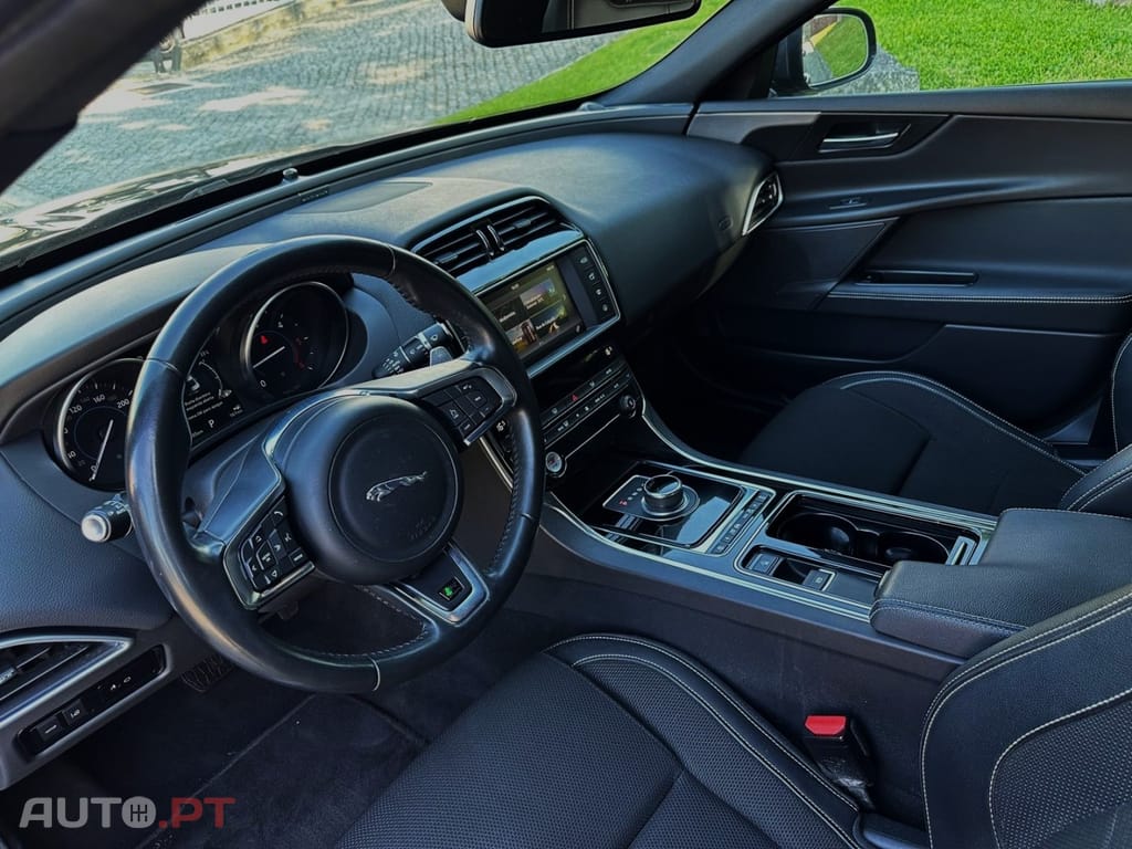 Jaguar XE 2.0 D R-Sport Aut.