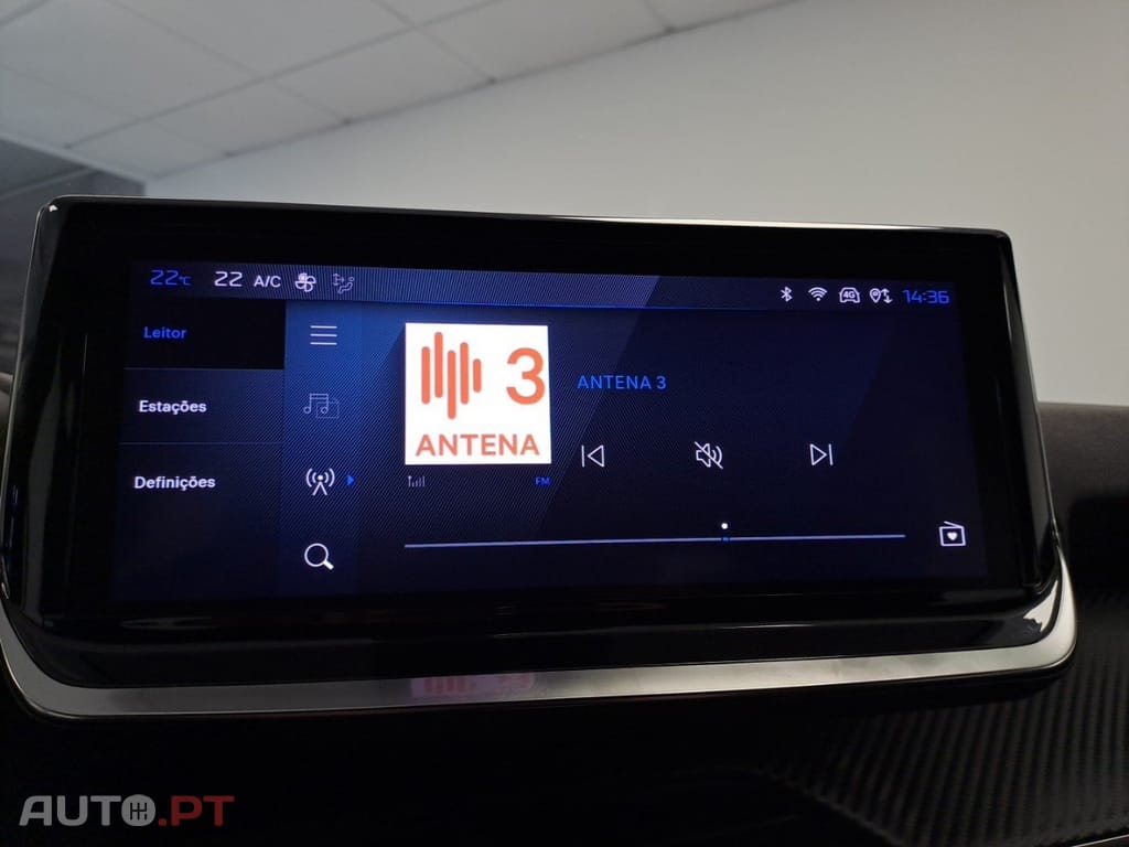 Peugeot E-2008 Active