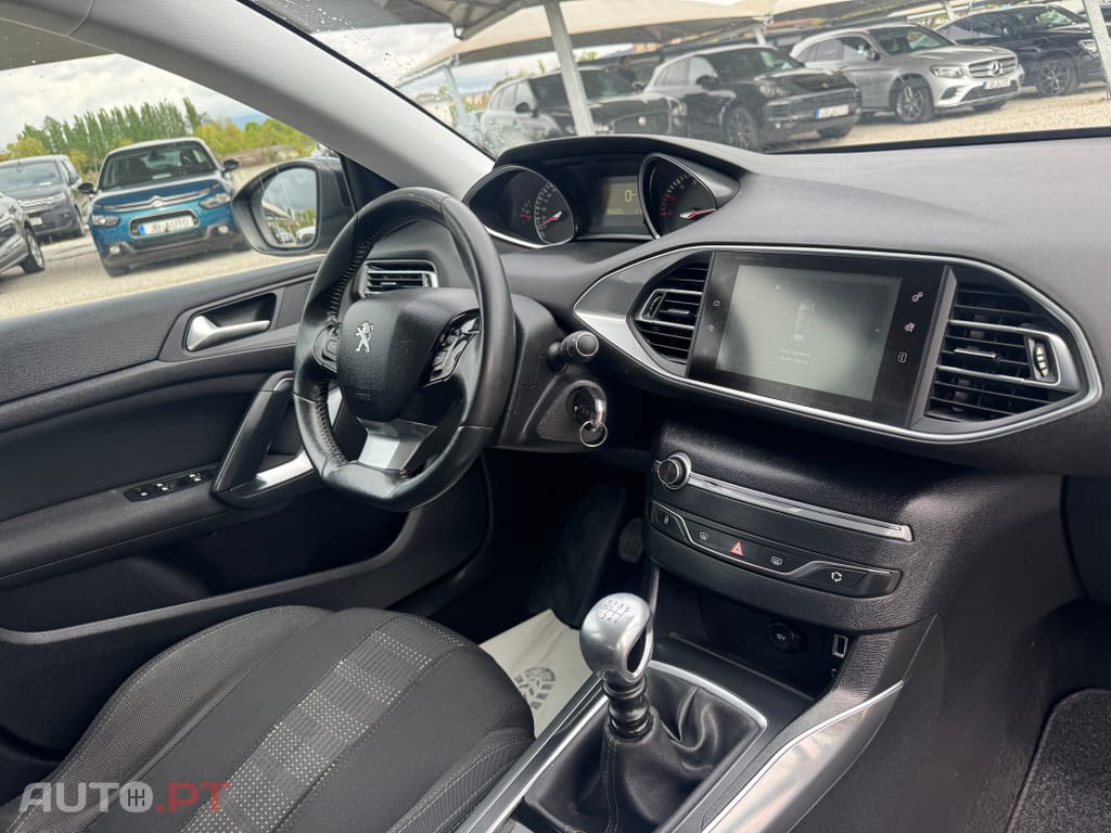 Peugeot 308 1.6 e-HDi Allure