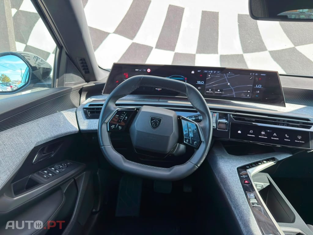 Peugeot 3008 1.2 Hybrid Allure e-DCS6