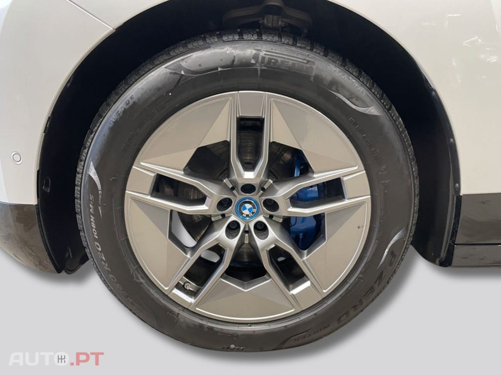 BMW iX I.V.A DEDUTIVEL 50 xDrive Sport 