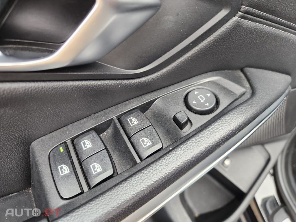 BMW 320 e Line Sport Auto