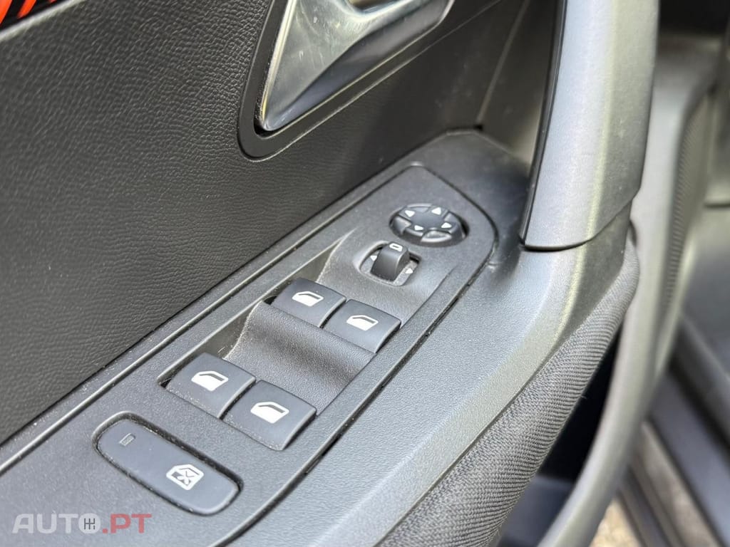 Peugeot 2008 PureTech 100 Active