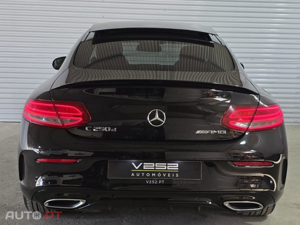 Mercedes-Benz C 250 AMG Line - Auto.