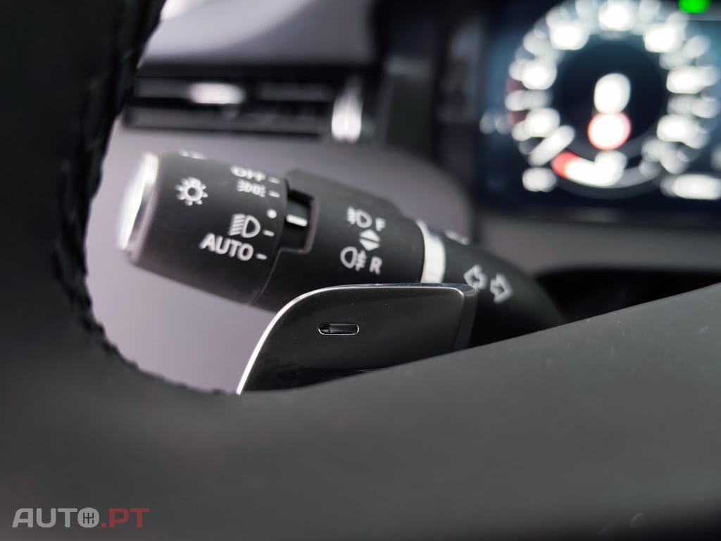 Land Rover Discovery Sport 1.5 I3 P300e AWD S