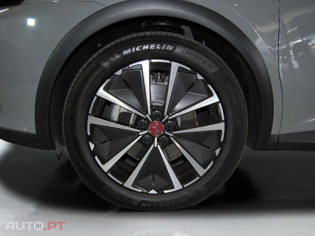 DS DS7 E-Tense Performance Line
