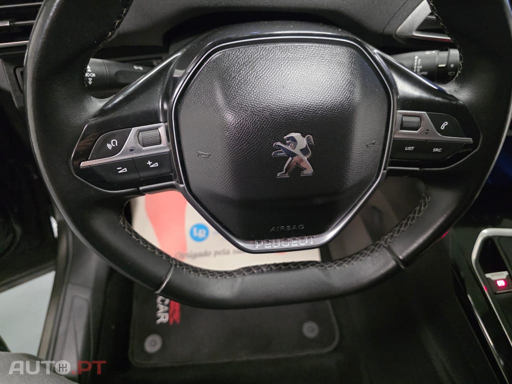 Peugeot 3008 1.5 BlueHDi Active