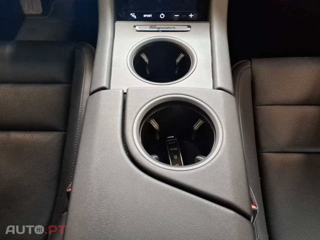 Porsche Taycan Standard