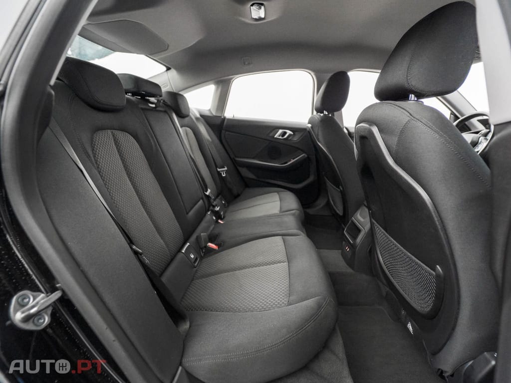 BMW 216 d Advantage