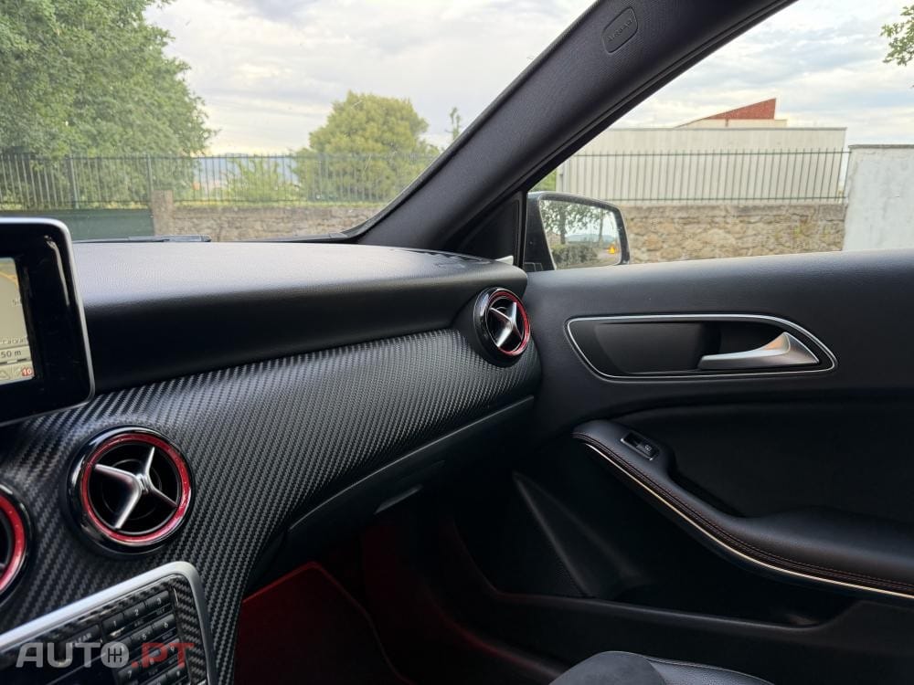 Mercedes-Benz A 45 AMG 4Matic Speedshift 7G-DCT Edition 1