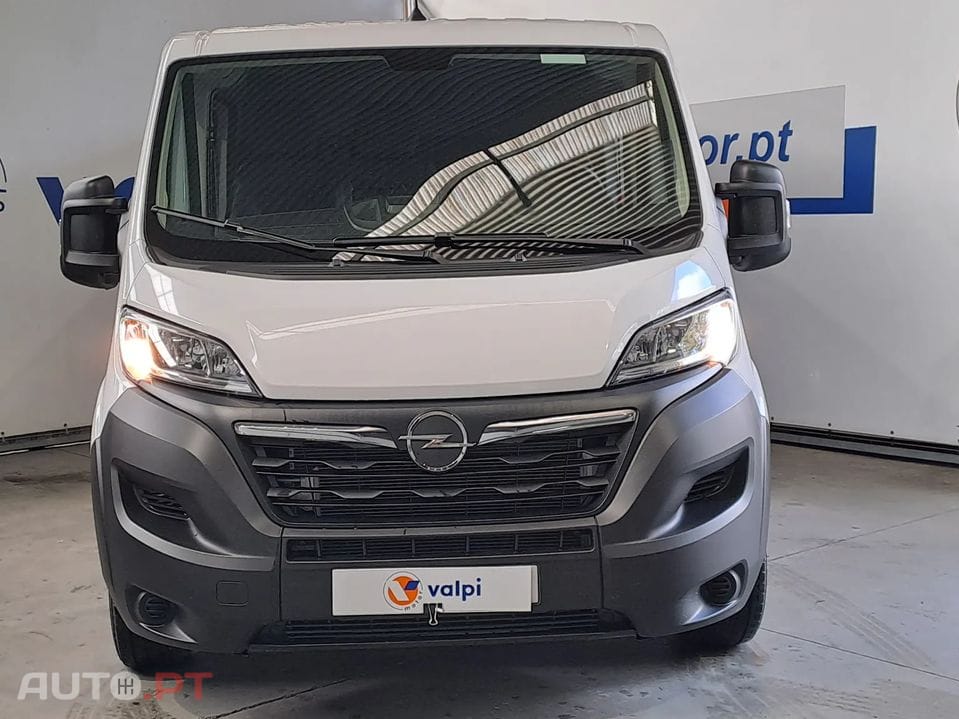 Opel Movano L2H1 3.5T 2.2 D 9 Lugares