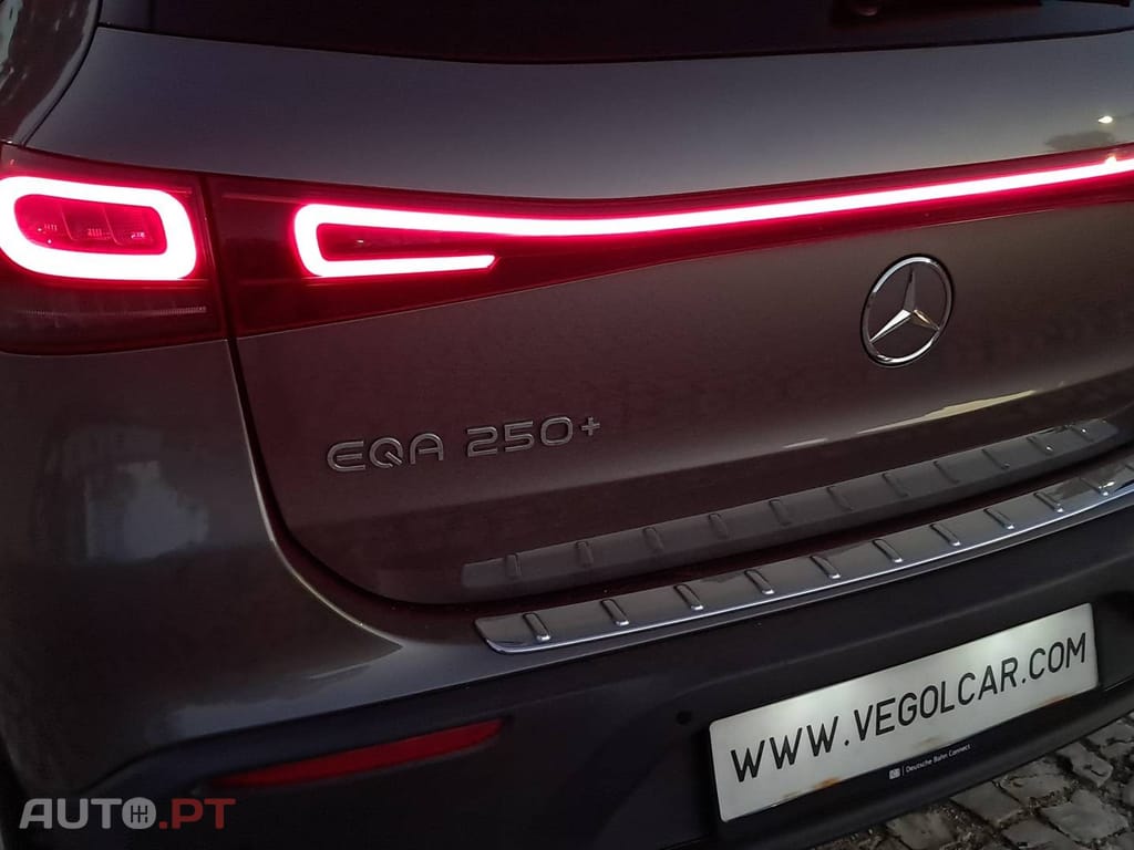 Mercedes-Benz EQA 250+ Premium