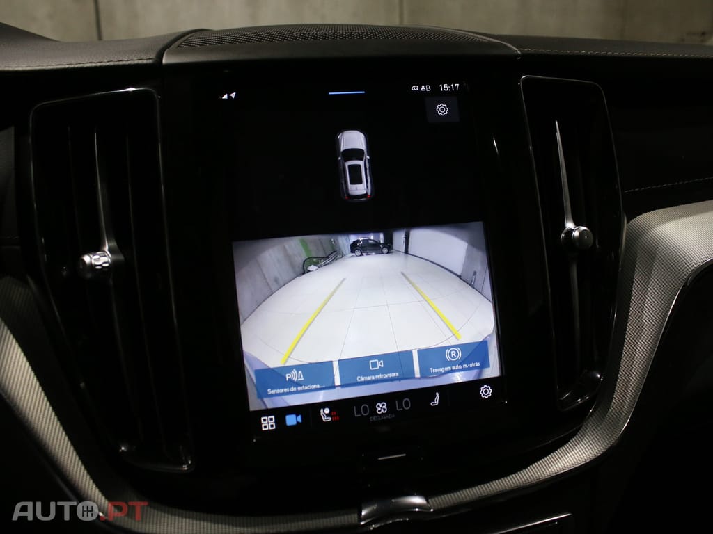 Volvo XC60 2.0 T6 PHEV Plus Dark AWD