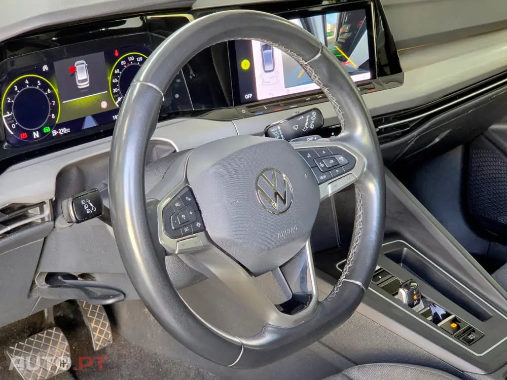 Volkswagen Golf Variant 1.0 eTSI Life DSG