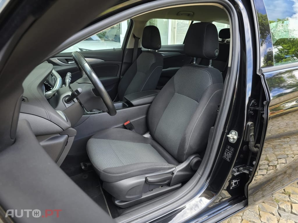 Opel Insignia 1.6 CDTi Business Edition