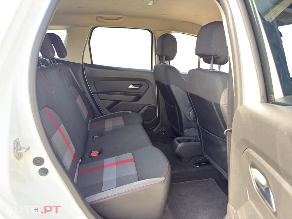 Dacia Duster 1.3 TCe SL Adventure