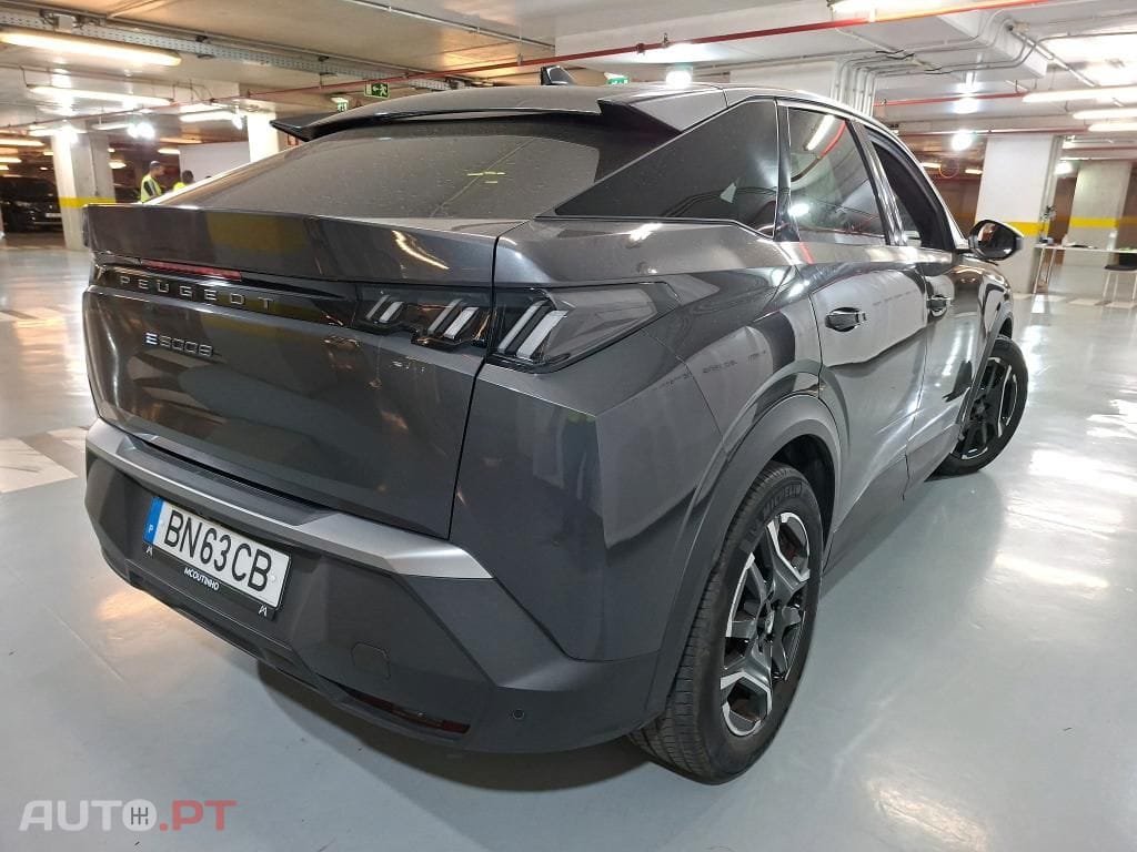 Peugeot E-3008 73 kWh Allure