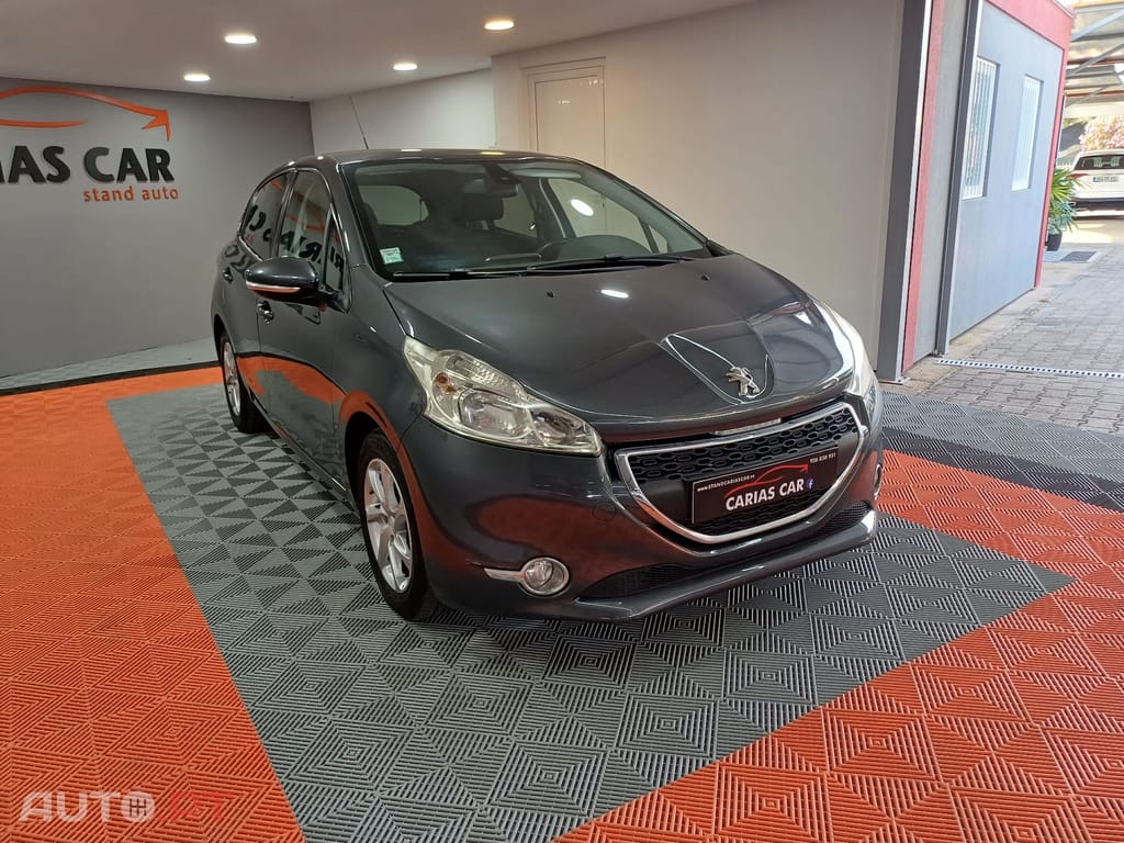 Peugeot 208 1.4 HDi Active