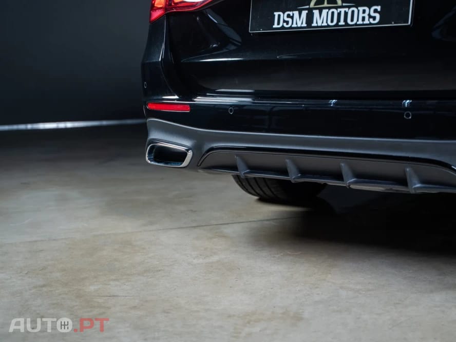 Mercedes-Benz E 300 9G-TRONIC AMG Line