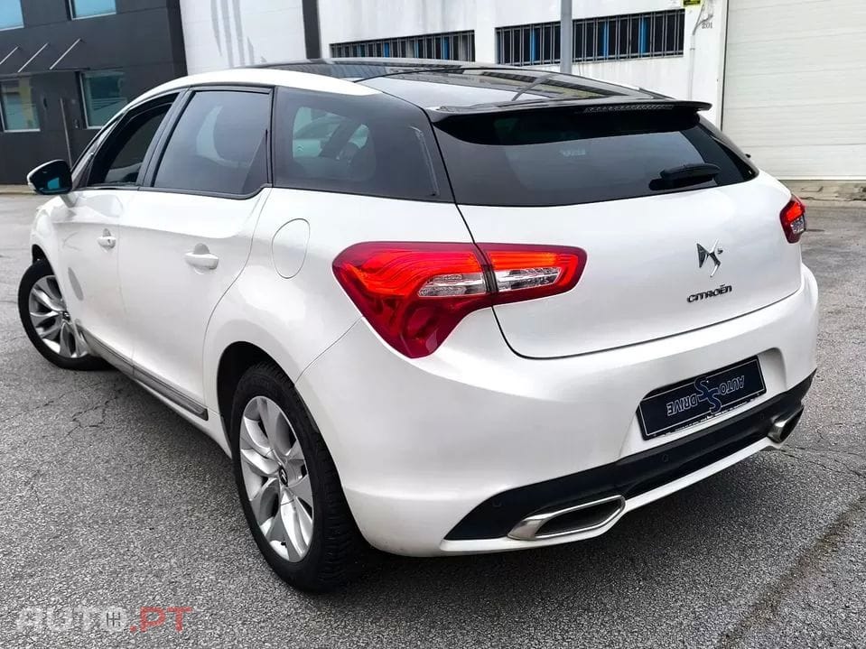 Citroen DS5 1.6 e-HDi Air. So Chic CMP6 112g