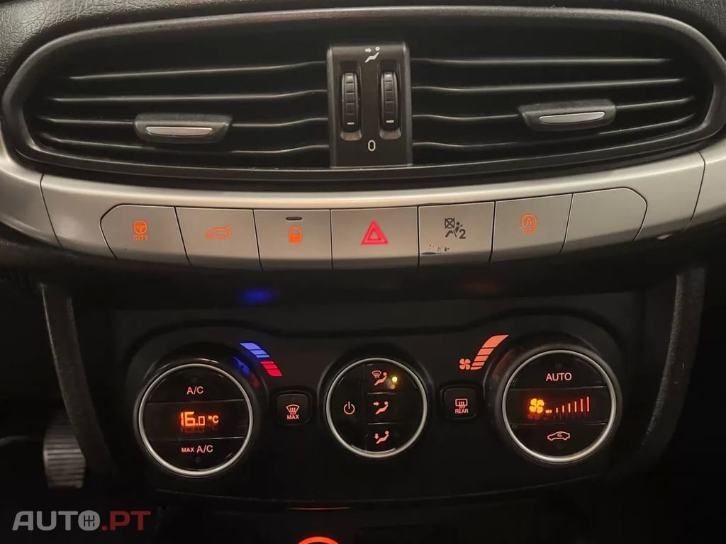 Fiat Tipo 1.3 M-Jet Easy JLL 17 (NACIONAL)