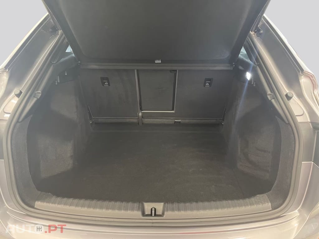 Audi Q4 E-Tron I.V.A DEDUTIVEL 50 quattro