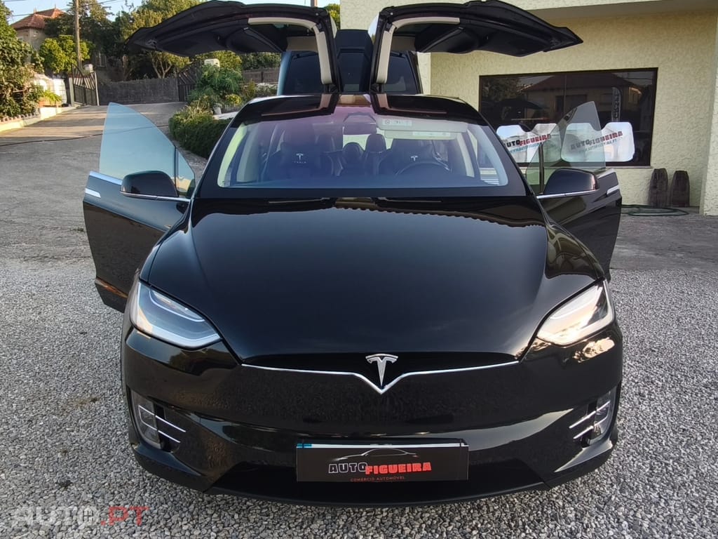 Tesla Model X 100D