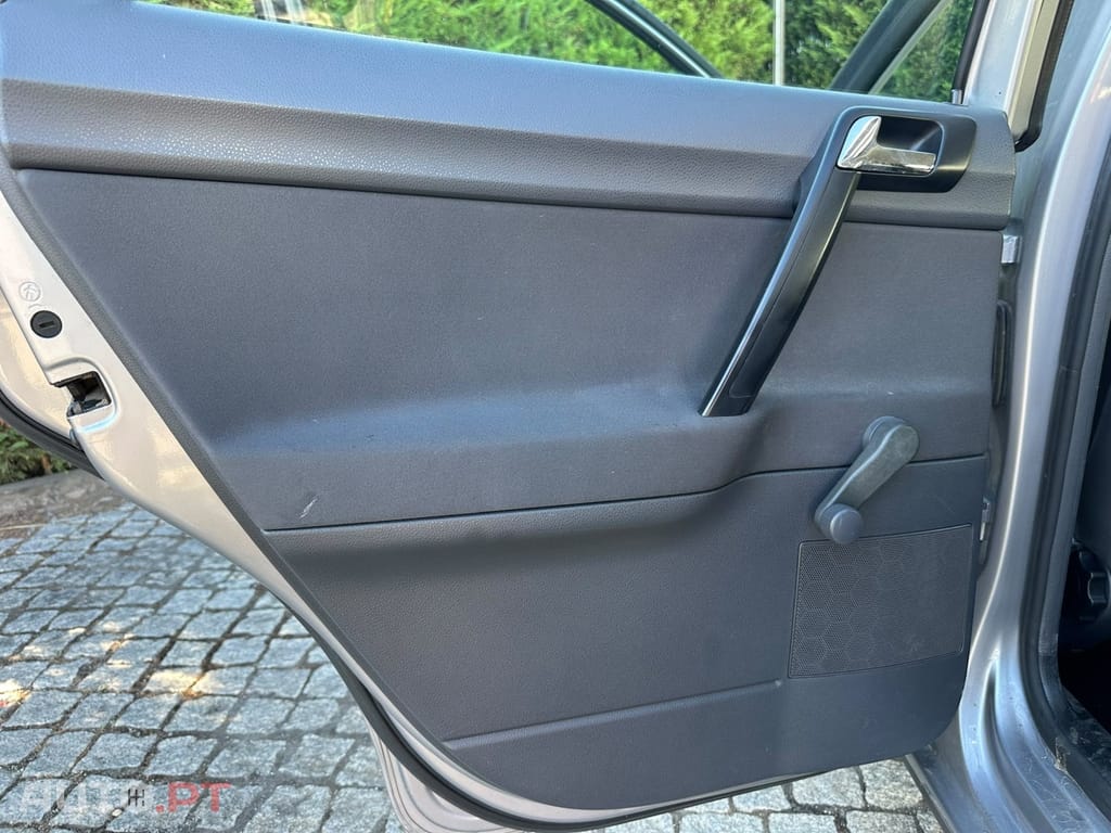 Volkswagen Polo 1.2 Confortline AC — fotografia 10