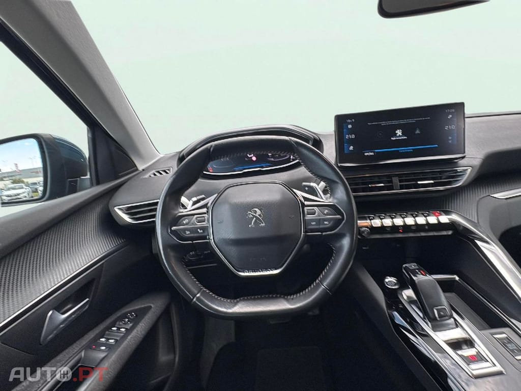 Peugeot 5008 PureTech 130 EAT8 Stop & Start Active