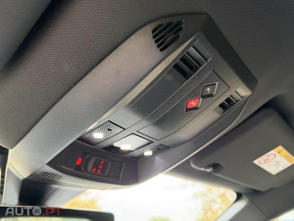 DS DS7 Crossback E-Tense Performance Line EAT8