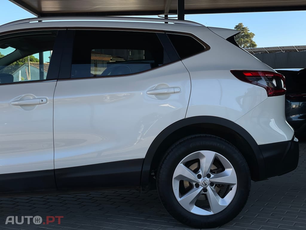 Nissan Qashqai 1.5 dCi N-Connecta