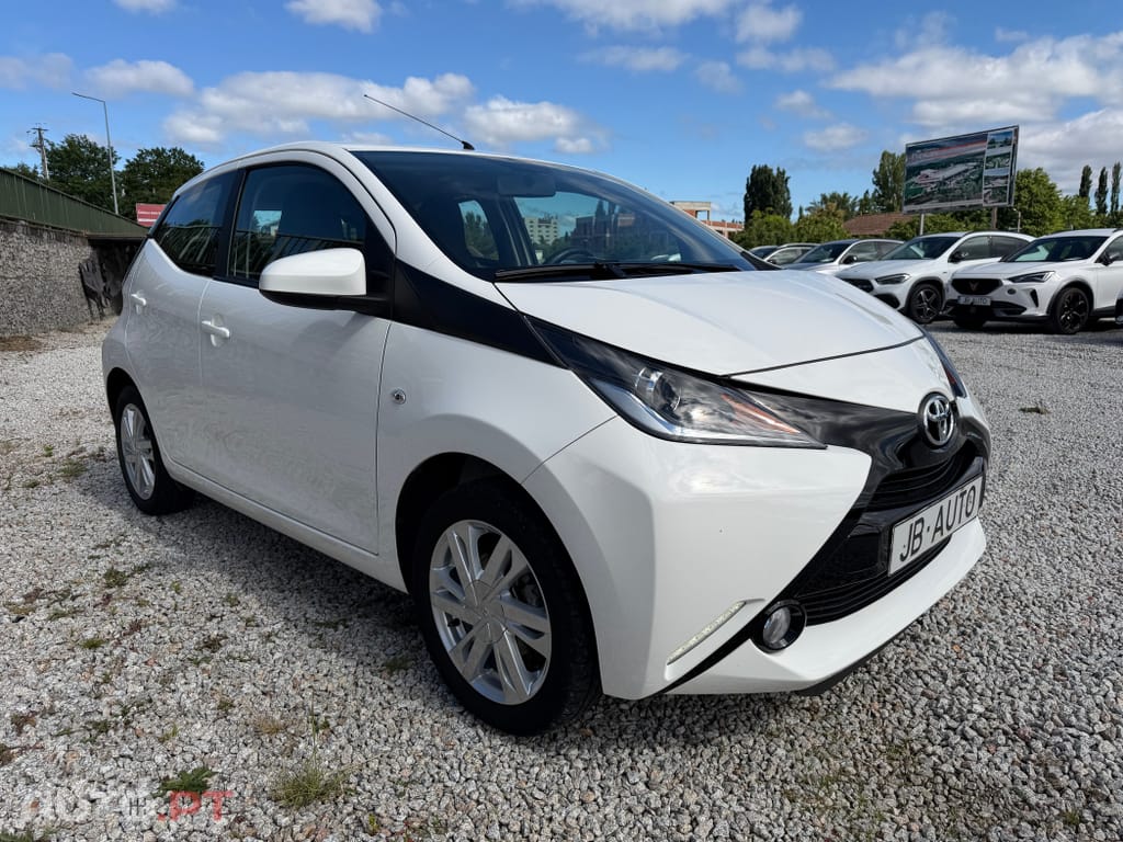 Toyota Aygo 1.0 X-Play+AC+X-Touch