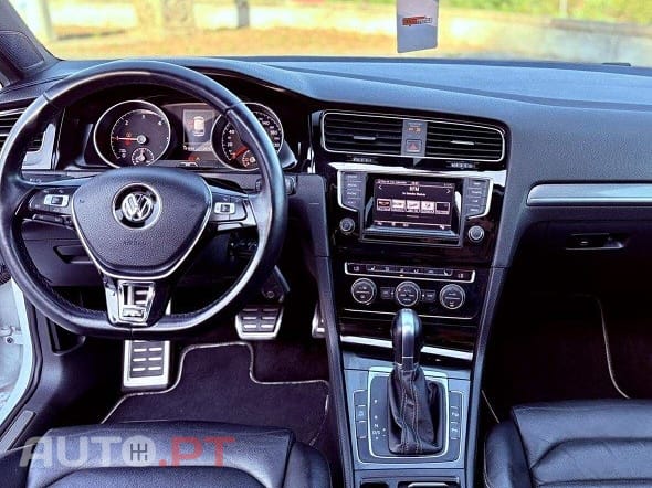 Volkswagen Golf 2.0 TDi Highline DSG