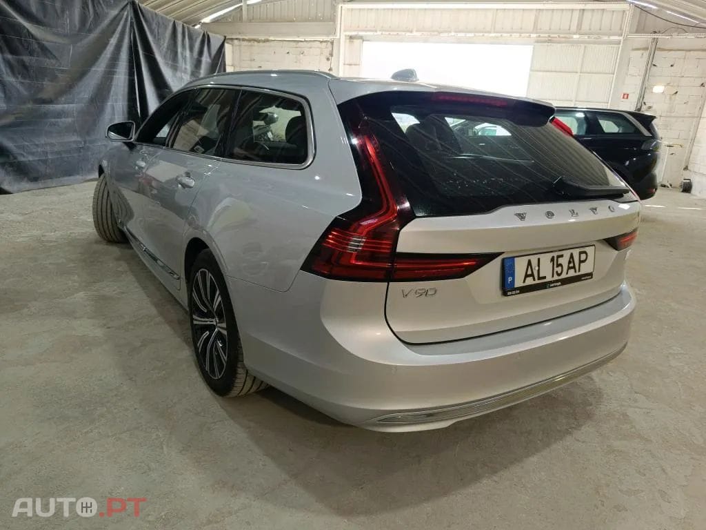 Volvo V90 2.0 T6 PHEV Inscription Expression AWD