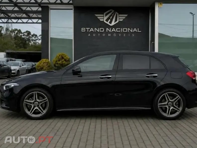 Mercedes-Benz A 250 e AMG Line