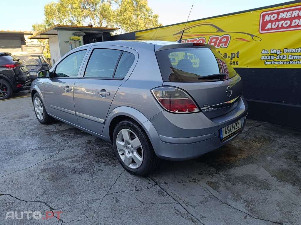 Opel Astra 1.3 CDTi Edition